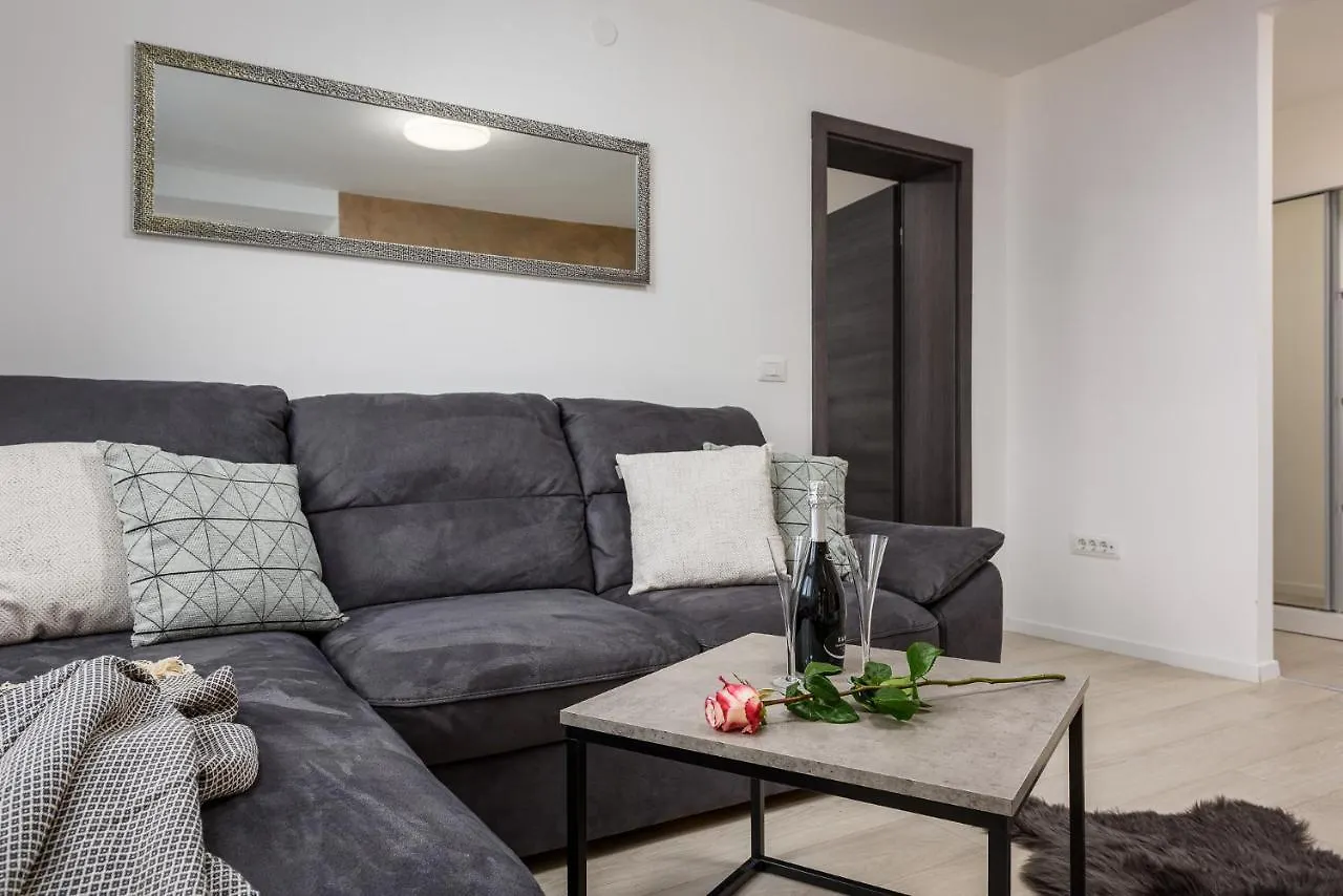 Apartment S&M Heart Of Pula